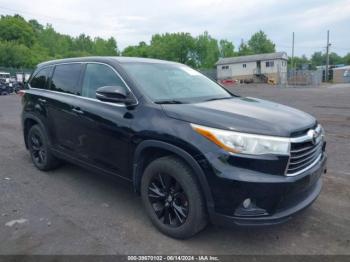  Salvage Toyota Highlander