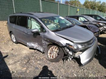  Salvage Chrysler Voyager