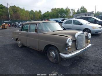  Salvage Mercedes-Benz 200