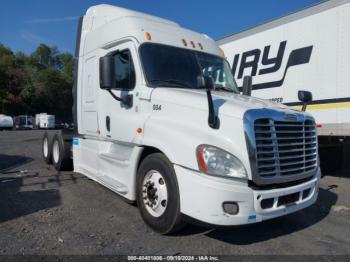  Salvage Freightliner Cascadia 125