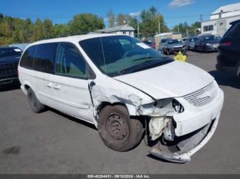  Salvage Chrysler Town & Country