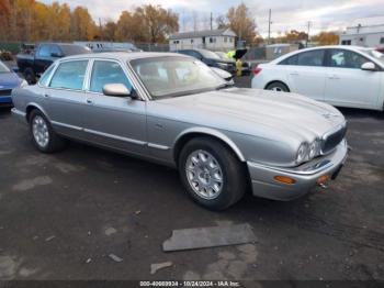  Salvage Jaguar Xj8