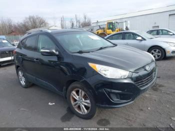  Salvage Hyundai TUCSON