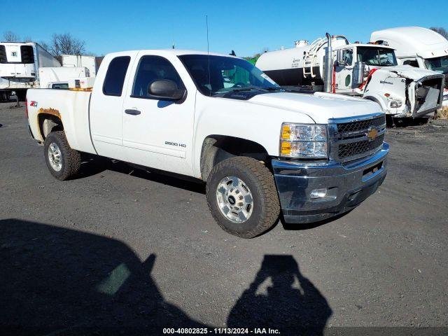  Salvage Chevrolet Silverado 2500