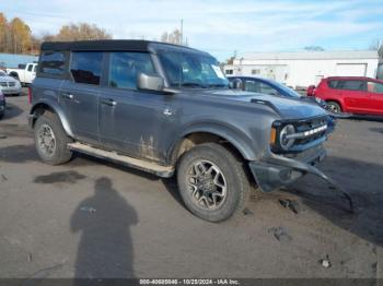  Salvage Ford Bronco