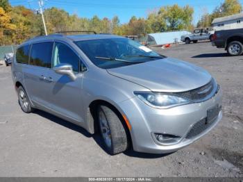  Salvage Chrysler Pacifica