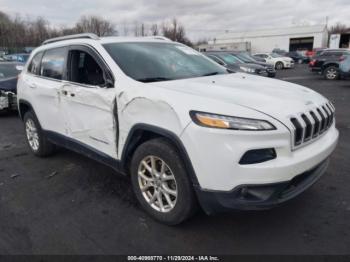  Salvage Jeep Cherokee