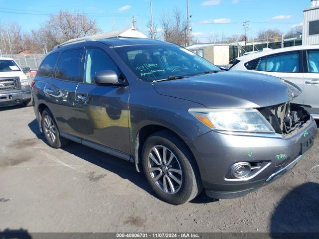  Salvage Nissan Pathfinder