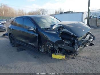  Salvage Porsche Cayenne