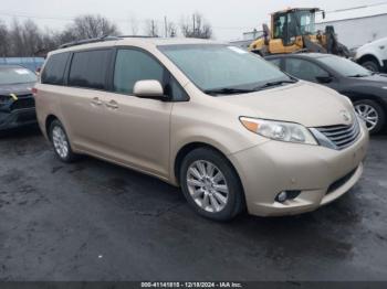  Salvage Toyota Sienna