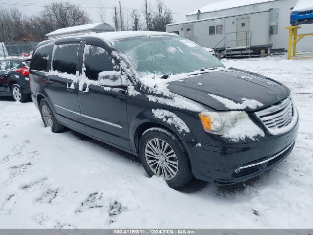  Salvage Chrysler Town & Country