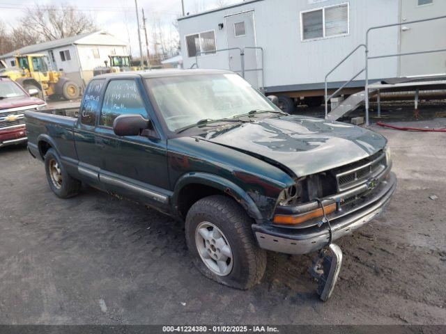  Salvage Chevrolet S-10