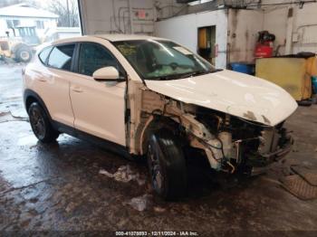  Salvage Hyundai TUCSON