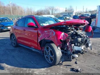  Salvage Alfa Romeo Stelvio