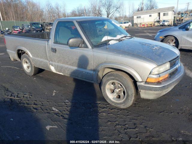  Salvage Chevrolet S-10