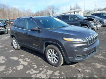  Salvage Jeep Cherokee