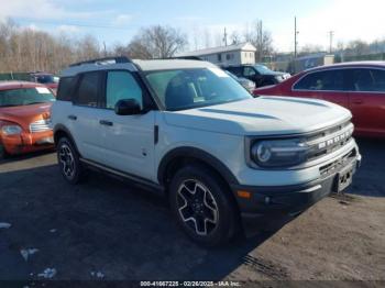  Salvage Ford Bronco