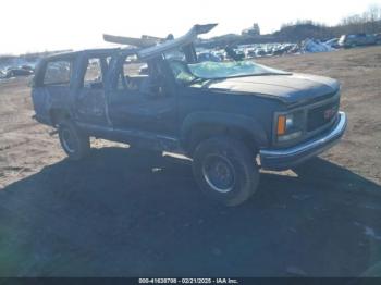  Salvage GMC Suburban 2500