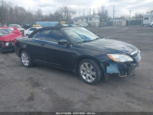  Salvage Chrysler 200