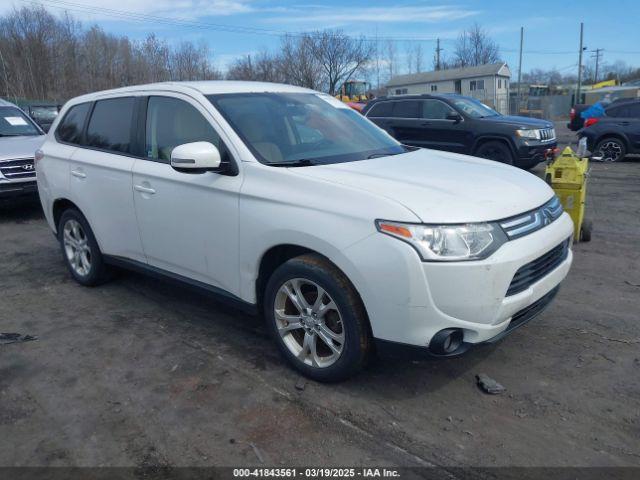  Salvage Mitsubishi Outlander