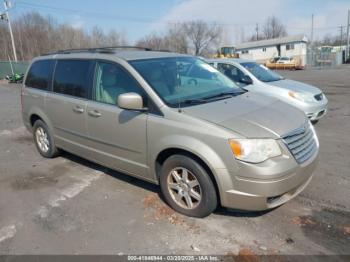  Salvage Chrysler Town & Country