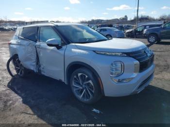  Salvage Mitsubishi Outlander