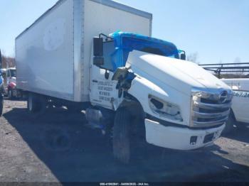  Salvage Hino 258 268