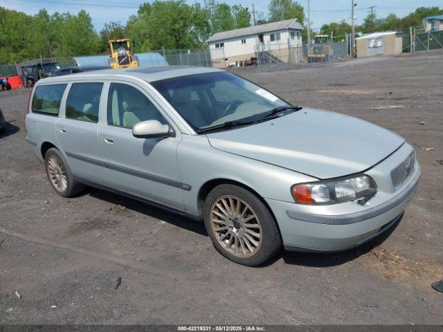  Salvage Volvo V70
