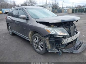  Salvage Nissan Pathfinder