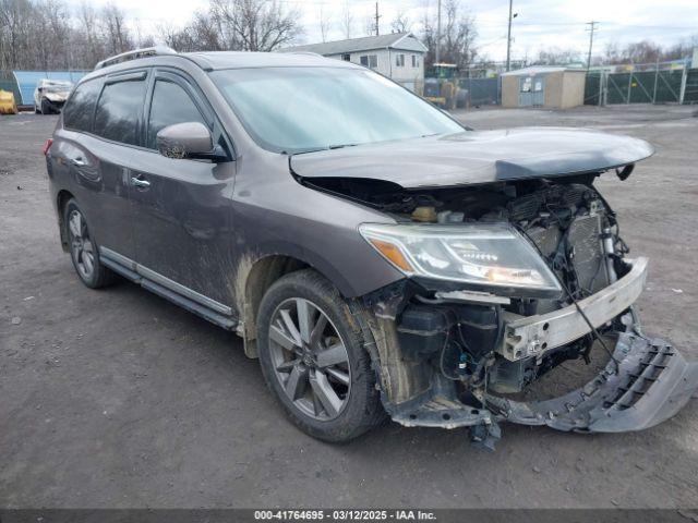  Salvage Nissan Pathfinder