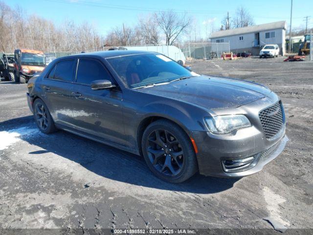 Salvage Chrysler 300