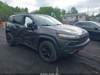  Salvage Jeep Cherokee