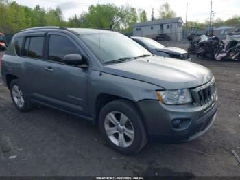  Salvage Jeep Compass