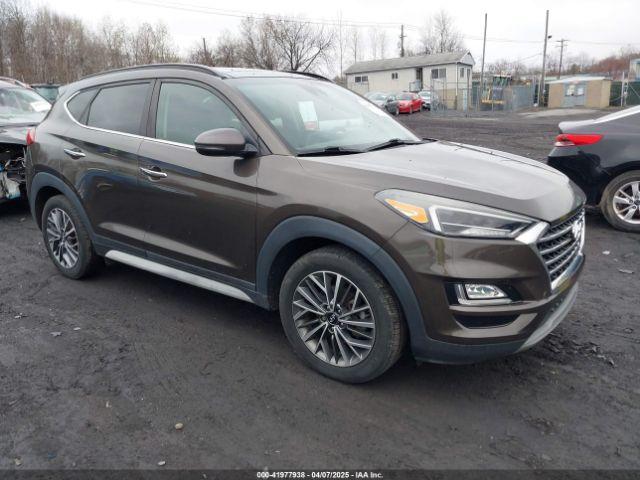  Salvage Hyundai TUCSON