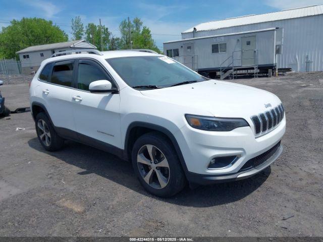  Salvage Jeep Cherokee