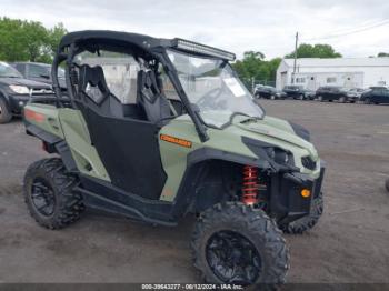  Salvage Can-Am Commander