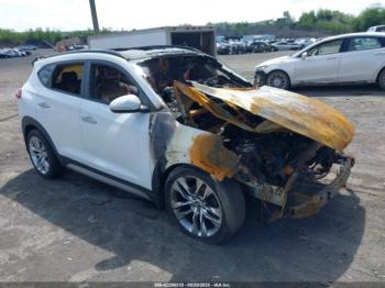 Salvage Hyundai TUCSON