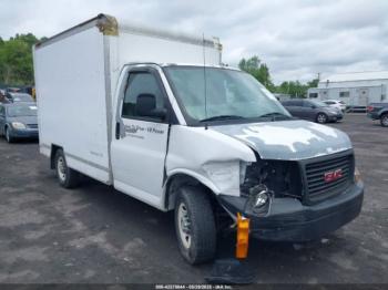 Salvage General Motors Savana Cutaway