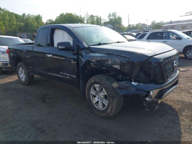  Salvage Nissan Titan
