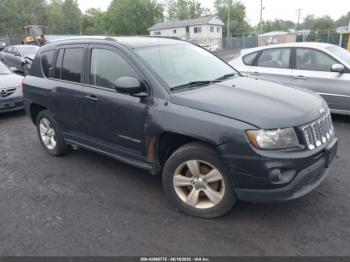  Salvage Jeep Compass