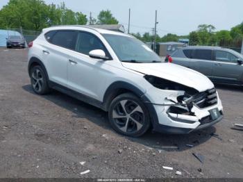  Salvage Hyundai TUCSON