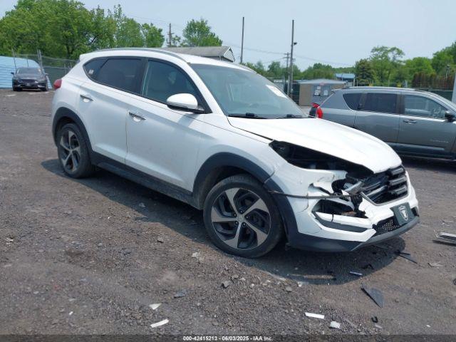  Salvage Hyundai TUCSON