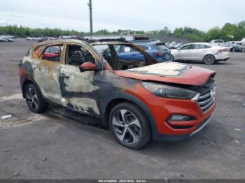  Salvage Hyundai TUCSON