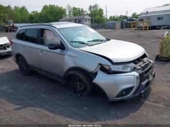  Salvage Mitsubishi Outlander