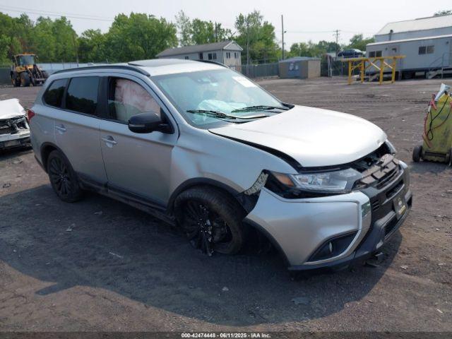  Salvage Mitsubishi Outlander