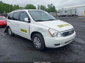 Salvage Kia Sedona