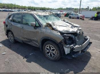  Salvage Subaru Forester