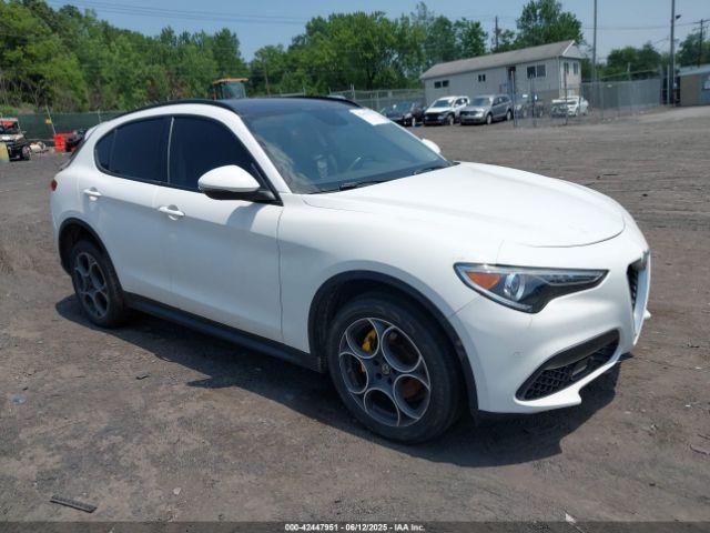  Salvage Alfa Romeo Stelvio