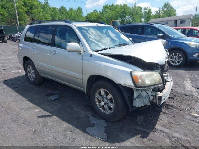  Salvage Toyota Highlander