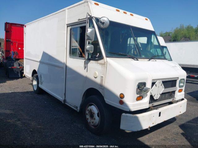  Salvage Freightliner Chassis
